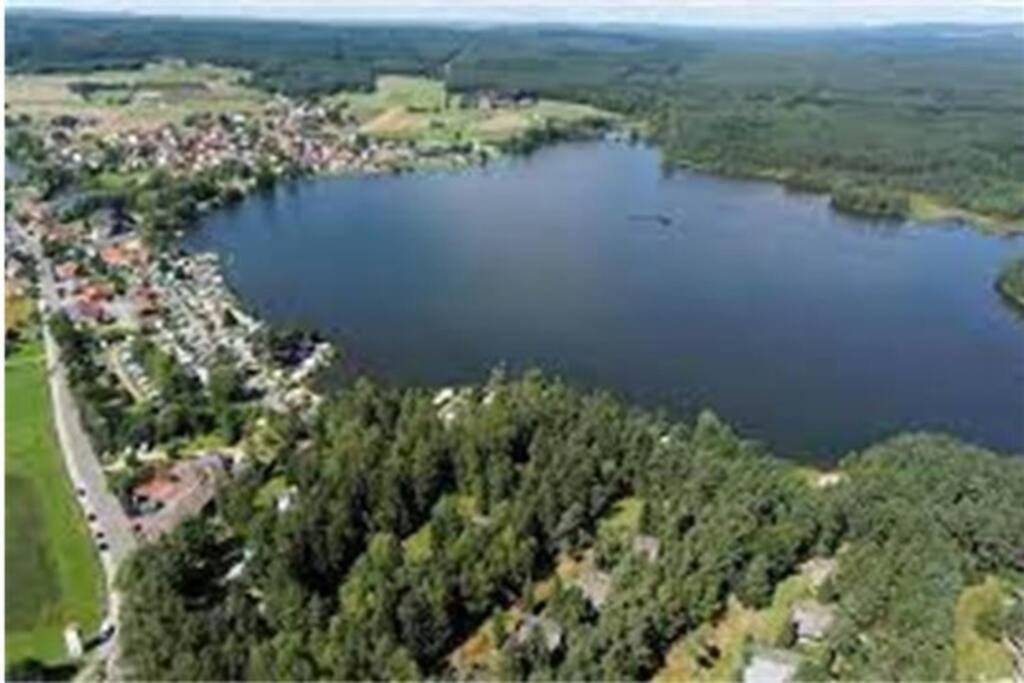 Bungalow Direkt Am See, Mit Eigenem Boot Roding Exterior photo